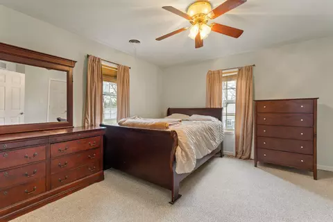 Bedroom - 22301 Forest Ave, Cassopolis, MI 49031 photo 5 of 8