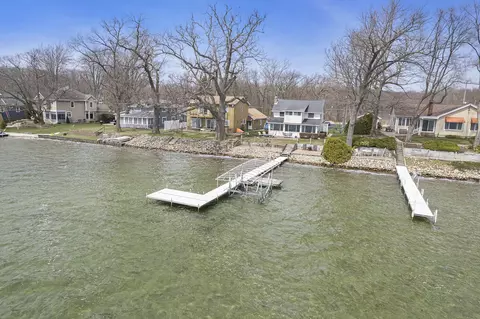 1597 Wamplers Lake Rd, Brooklyn, MI 49230