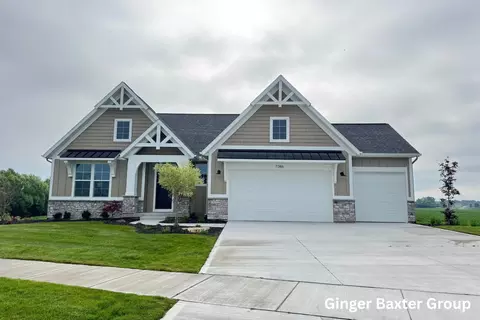 11386 Shoreline Dr #114, Allendale, MI 49401