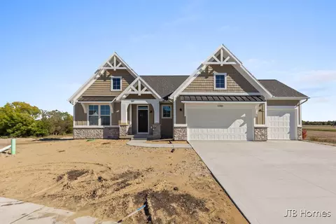 11386 Shoreline Dr #114, Allendale, MI 49401