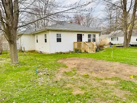 279 E Orchard Ave, Shepherd, MI 48883 photo 3