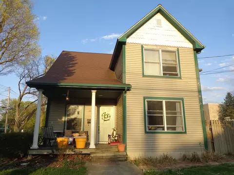 1032 N Seymour Ave, Lansing, MI 48906