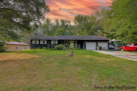 3285 4th St, Twin Lake, MI 49457