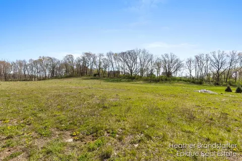 5000 Hickory Pointe Wds SE, Ada, MI 49301