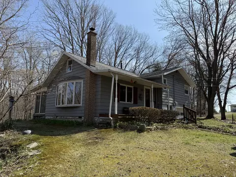 3750 Duryea Ln, Hillsdale, MI 49242