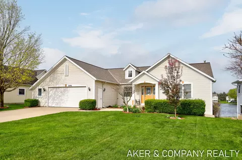 3075 104th Ave, Zeeland, MI 49464