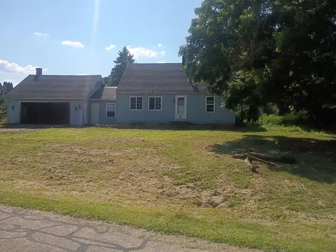 2982 Loehrs Landing Dr, Hastings, MI 49058