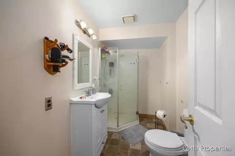 6410 E M 21, Corunna, MI 48817 photo 11