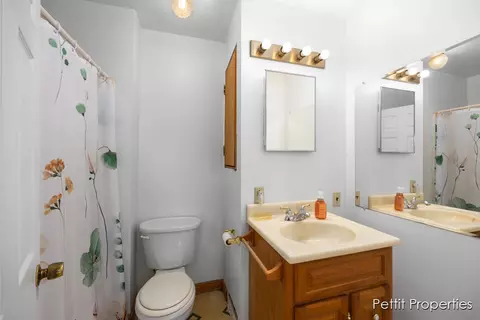 6410 E M 21, Corunna, MI 48817 photo 18