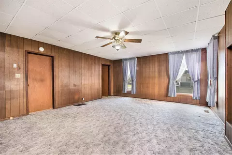 511 Avery St, Lowell, MI 49331 photo 5