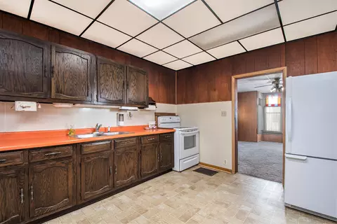 511 Avery St, Lowell, MI 49331 photo 11