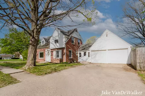 3947 Moreland St, Kalamazoo, MI 49001