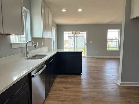 8052 Jordan Dr, Jackson, MI 49201 photo 4