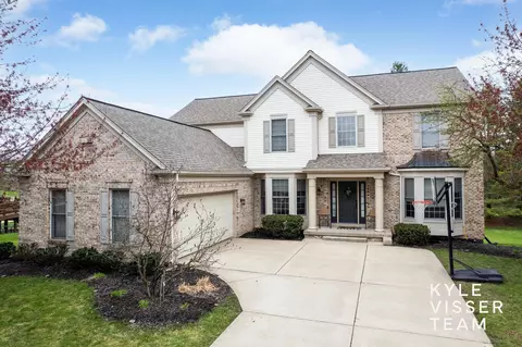 4418 Hickory Grove Ct NE, Ada, MI 49301