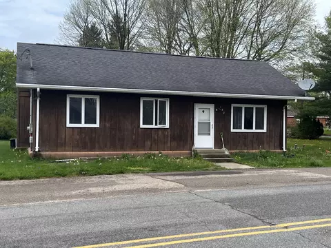 137 Marshall St, Ceresco, MI 49033