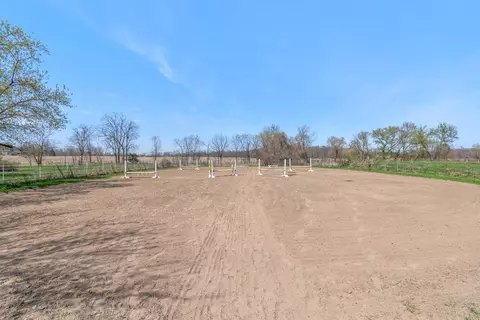 10880 S Francis Rd, Dewitt, MI 48820 photo 34