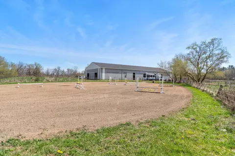 10880 S Francis Rd, Dewitt, MI 48820 photo 32