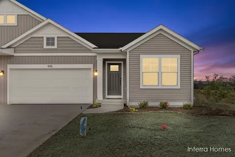 995 Scioto Dr NW #25, Comstock Park, MI 49321