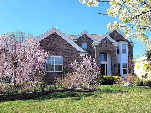 49201 Hidden Ridge Dr, Northville, MI 48168