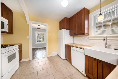 1009 S Webster St, Jackson, MI 49203 photo 7