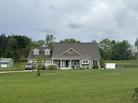 8188 Harmony Dr, Lakeview, MI 48850