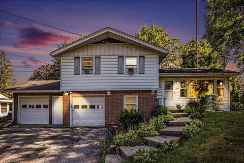 2928 Romence Rd, Portage, MI 49024