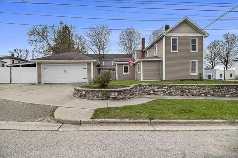 315 E Main St, Hart, MI 49420