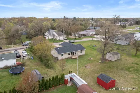 202 Bricker St, Belding, MI 48809 photo 28