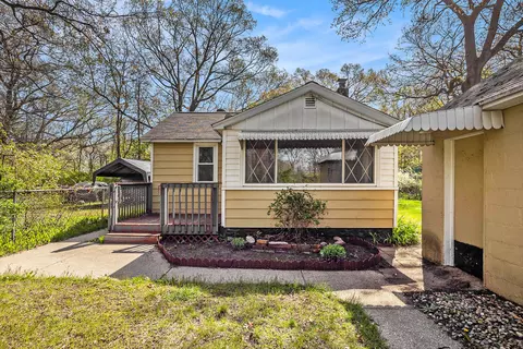 2698 Roberts St, Muskegon, MI 49444