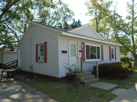 569 E Holbrook Ave, Muskegon, MI 49442