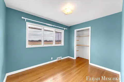 2578 Springbrook Dr, Kalamazoo, MI 49004 photo 12