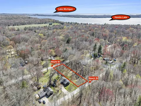 6701 W Beech St, Ludington, MI 49431