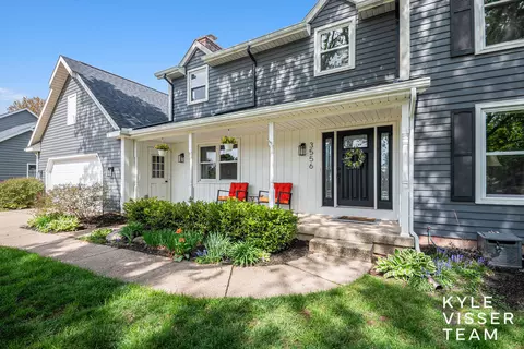 3556 Apple Hill Dr SE, Ada, MI 49301