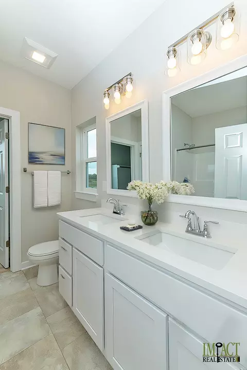 416 Constitution Ave, Brooklyn, MI 49230 photo 8