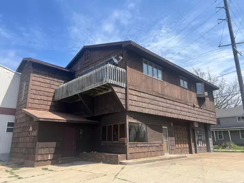 929 S Washington Ave, Ludington, MI 49431