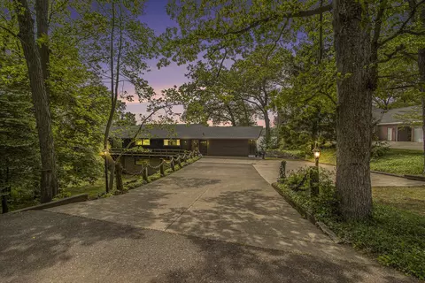 10706 Portage Rd, Portage, MI 49002