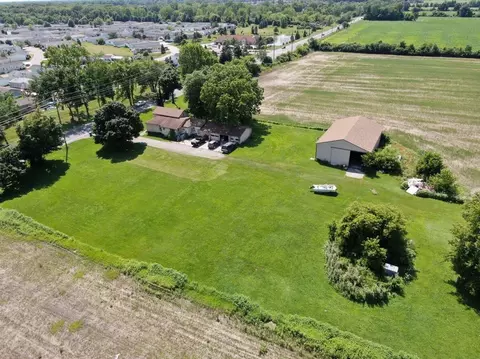 9625 Geddes Rd, Ypsilanti, MI 48198