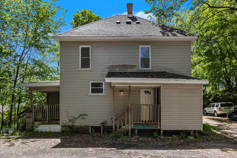 221 Ingleside Ter, Kalamazoo, MI 49006