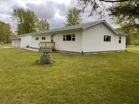5260 Townhall Rd, Beaverton, MI 48612
