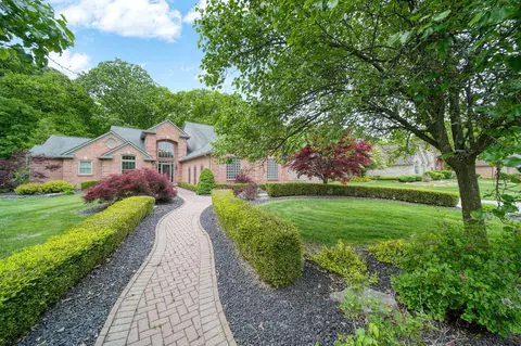 2349 River Woods Dr N, Canton, MI 48188