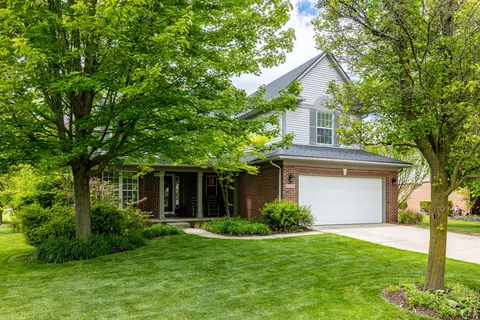 9230 Solitude Ln, Van Buren Twp, MI 48111