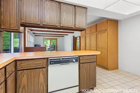 8091 Warner St, Allendale, MI 49401 photo 30