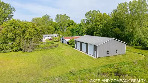 8091 Warner St, Allendale, MI 49401 photo 17