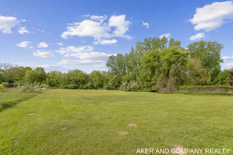 8091 Warner St, Allendale, MI 49401 photo 11