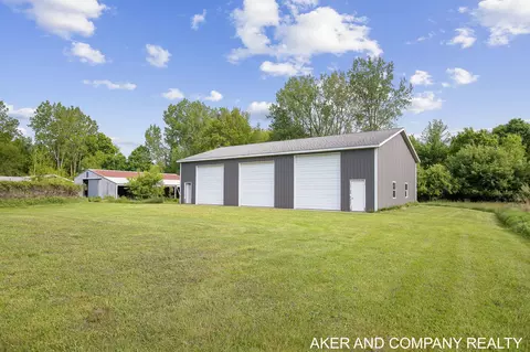 8091 Warner St, Allendale, MI 49401 photo 9