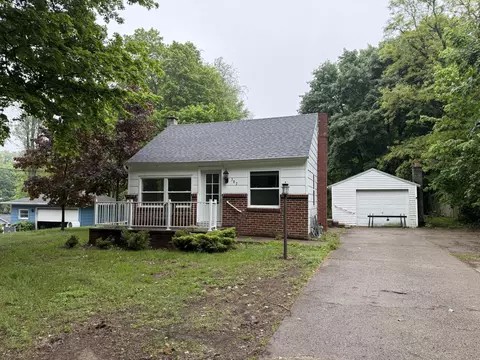 387 N West St, Hillsdale, MI 49242