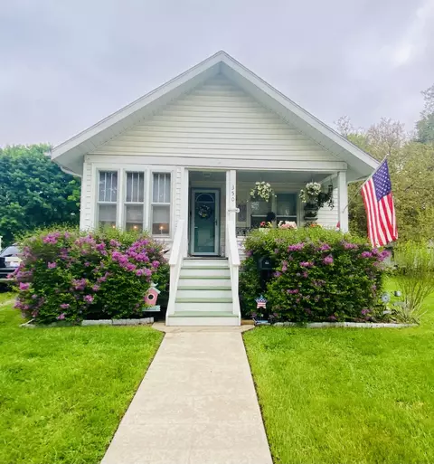 350 S Matteson St, Bronson, MI 49028
