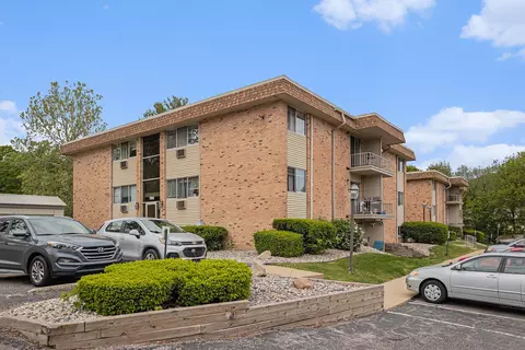 756 W Kilgore Rd #203, Kalamazoo, MI 49008