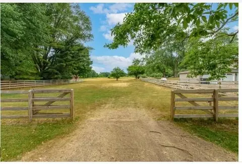 N 27th Street, Richland, MI 49083