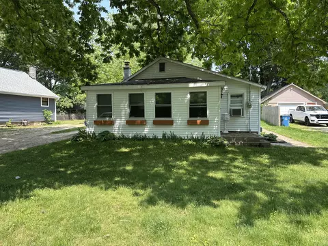 217 Bridge Rd, Allegan, MI 49010